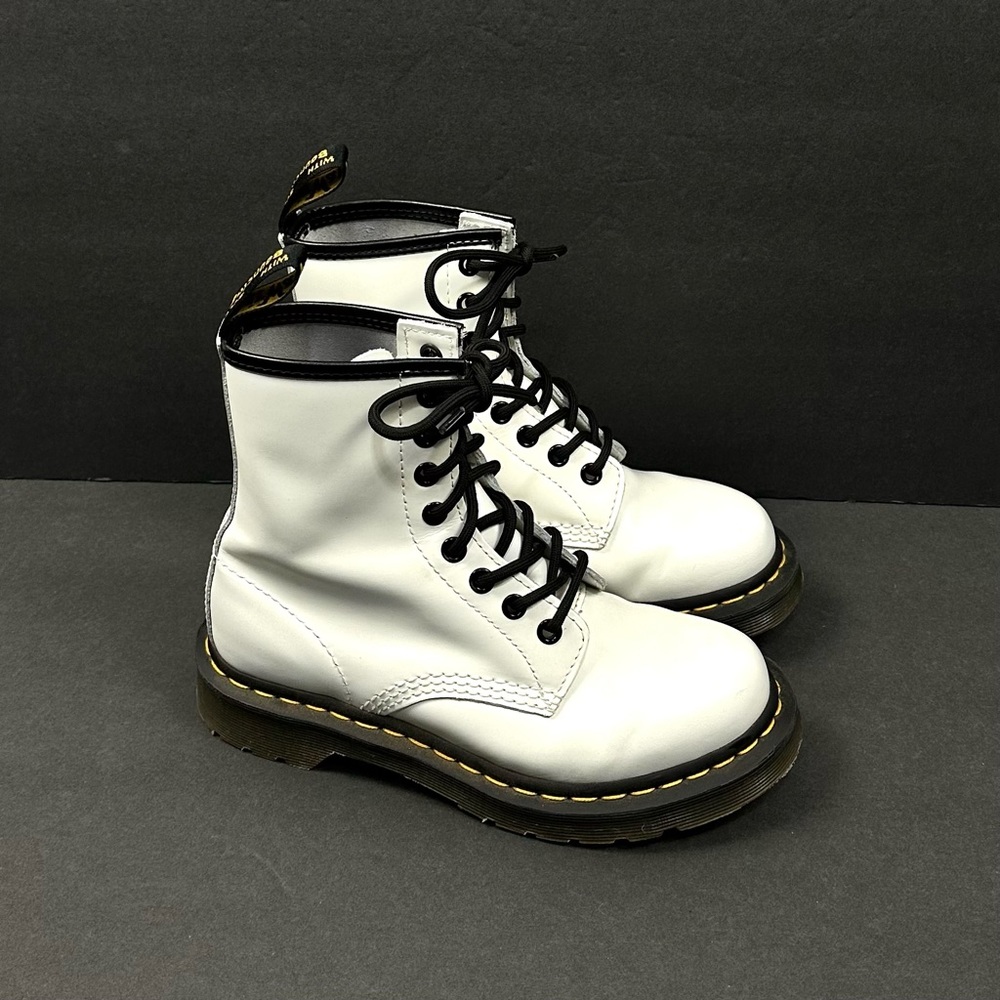 Dr. Martens 1460 Smooth Leather boot Sz 5